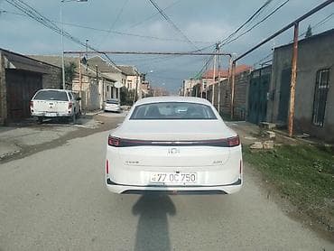 kask satış: Elektrik sedan – Leapmotor C01 (A05) tipli model - Rəng: ağ - Gediş — 6