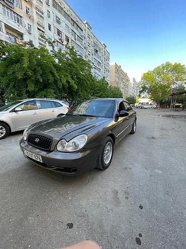 lancer stop: Hyundai Sonata sedan - Kuzov: 4 qapılı sedan, tünd boz rəng - Nömrə — 3