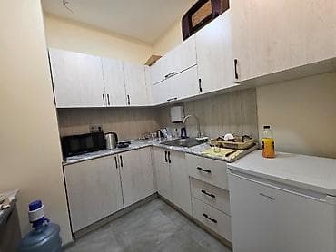 kiray: İcarəyə verilir 1 otaqlı ofis 20 m², Ağ şəhər q. Daha 7 şəklə bax — 4