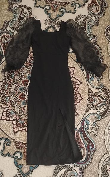 klassik geyim: Qara rəngli zərif don - Model: dar kəsimli midi - Yaxa: kvadrat - Qol — 1