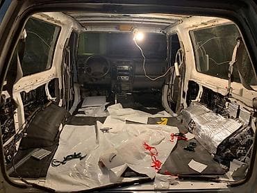 Nissan Patrol: 3 l | 2001 il Ofrouder/SUV — 10
