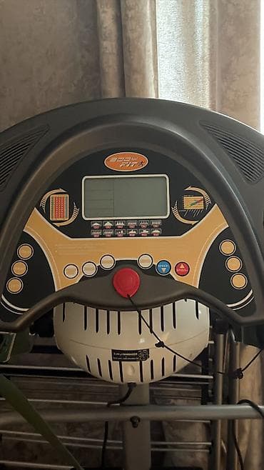 elektro akustik gitara: Body Fit qaçış trenajoru – Elektrikli qaçış yolu, geniş konsol ekranı — 2