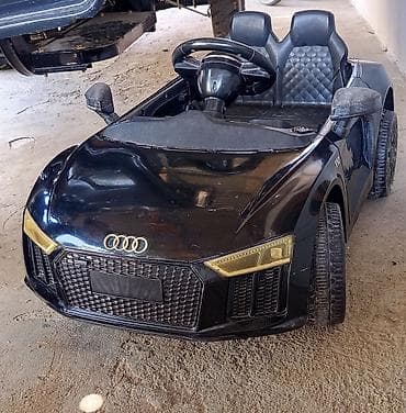 elekt: Uşaq üçün elektrikli ride-on avtomobil – Audi R8 Spyder (qara) - — 1