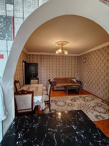 ev kirayesi bakida: Salam.Tecili Satilir. Memmedli dairesi Eziz Eliyev kucesi bina 24 — 10