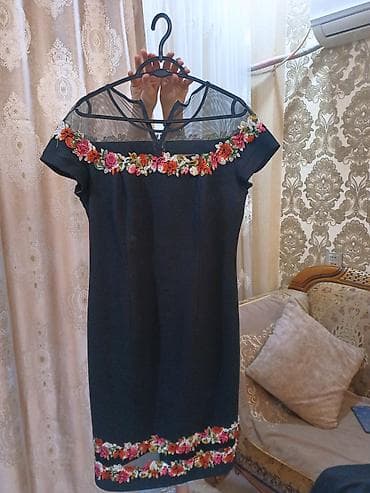 Qadın geyimi – qara rəngli kokteyl/ziyafət donu - Model: Düz kəsimli