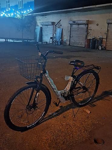 velosiped teker: Şəhər velosipedi – ön səbətli, arxa yük daşıyıcı rəflə - Tip — 1
