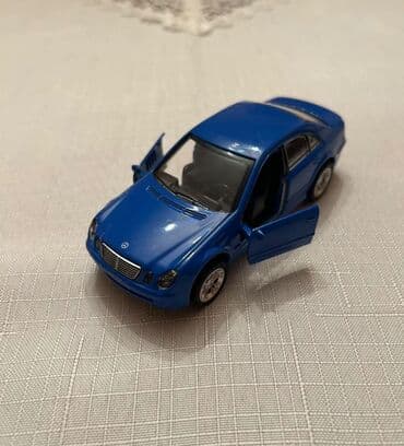 yupka kofta modelleri: Metal oyuncaq avtomobil – off-road SUV modeli - Korpus: metal gövdə — 2