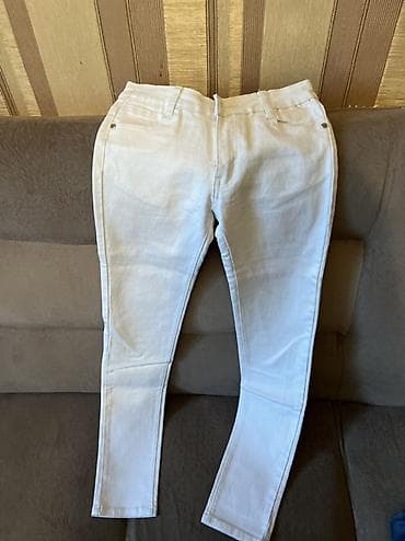 Müxtəlif rənglərdə və üslublarda qadın cins şalvarları — 2