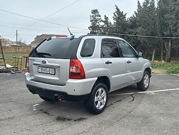 arxa bufer: Kia Sportage – gümüşü rəngdə kompakt krossover/SUV Xüsusiyyətlər: - — 5