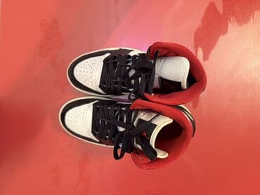 Gözəllik və sağlamlıq: Nike Air Jordan 1 Mid (Black/White/Red) - Model: Air Jordan 1 Mid - — 4