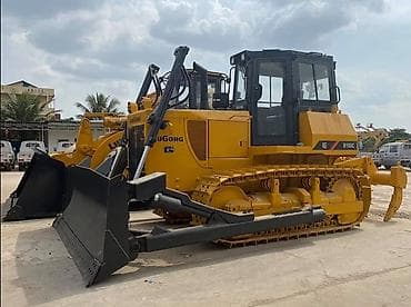 LiuGong B230 buldozer - Mühərrik: Cummins dizel - Çəki sinfi: 27 ton