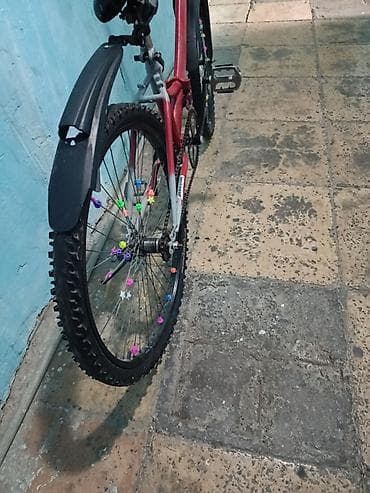 Şəhər velosipedləri: Şəhər və yüngül off-road üçün klassik tipli velosiped. yiğilib qatlama — 2