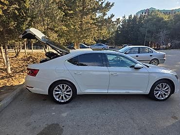 uaz satşları: Skoda Superb: 2 l | 2020 il 118600 km Sedan — 1