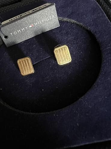 Tommy Hilfiger женские пусеты . Из хирургической стали с золотым
