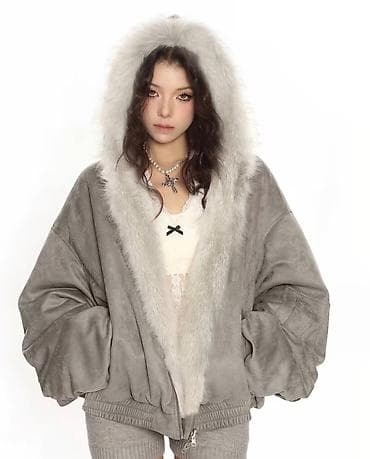 deniz geyimi: 130azn alinib 70azn satilir yenidir iki tereflidir diger terefi kurkdu — 1