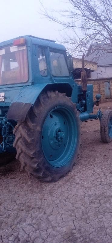 belarus traktor lizing: MTZ Belarus tək arxalı traktor - Rəng: mavi - Kabinli, pərdəli arxa — 3