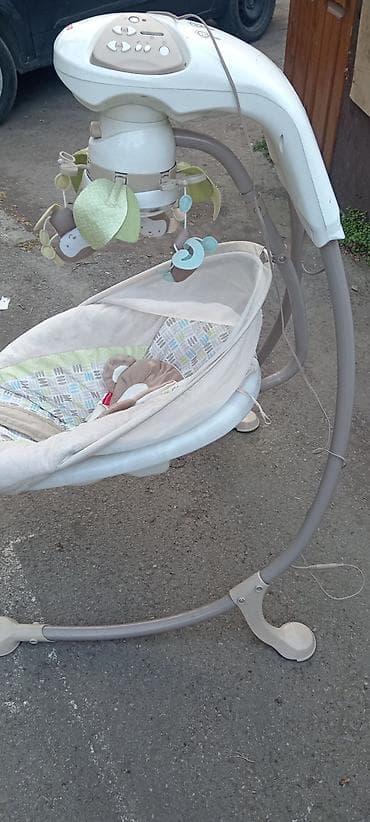 usag yellencek: Oğlan və qız üçün, Beşik, Yellənmə mexanizm ilə — 2