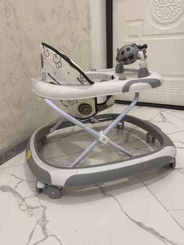 Tibbi maskalar: Uşaq gəzdirəni / yerişi öyrədici - Rəng: ağ‑boz - Yumşaq oturacaq — 4