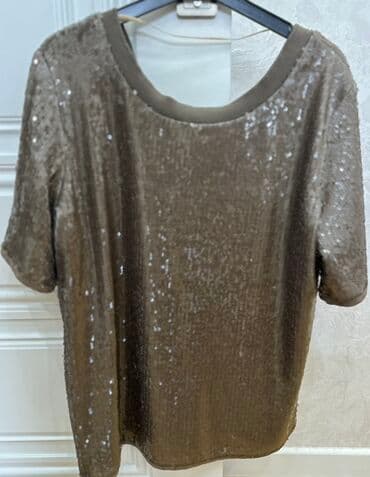 İPEKYOL 1 defe geyinilib
Parıltılı qadın bluzası
M razmer