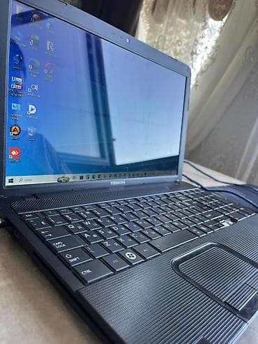 braun: Toshiba noutbuk - Model: Toshiba (15.6" ekran) - Ekran: 15.6", LED — 1