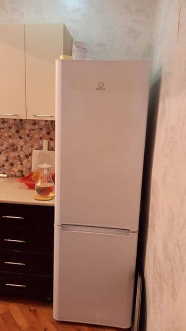 3 otaqli kiraye evler 400 azn: Həzi Aslanov metrosuna yaxın (Neapol dairəsinə yaxın)12-çi mertebenin — 8