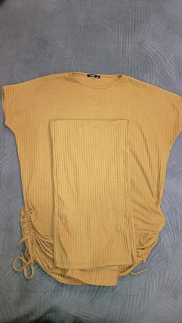 купальники в баку: Dest 15 AZN 
M razmer boş model
Kofta son qısaltmaq, uzatmaq olur — 1