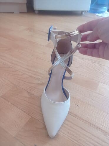 школьные туфли: Туфли, Размер: 36, цвет - Белый, Новый — 1