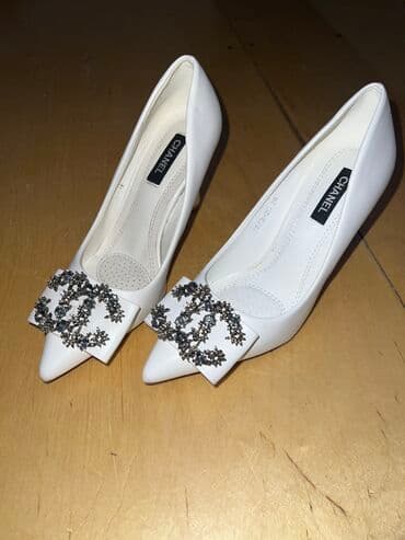 женская обувь больших размеров бишкек: Туфли, Размер: 35, цвет - Белый, Б/у — 1