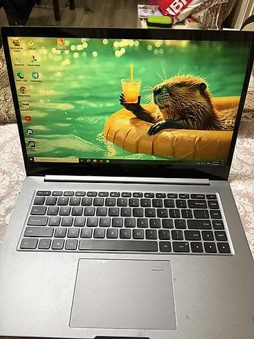 səs ucaldıcılar: Xiaomi Mi Notebook (15.6") noutbuk Xüsusiyyətlər: - 15.6 düym Full HD — 1