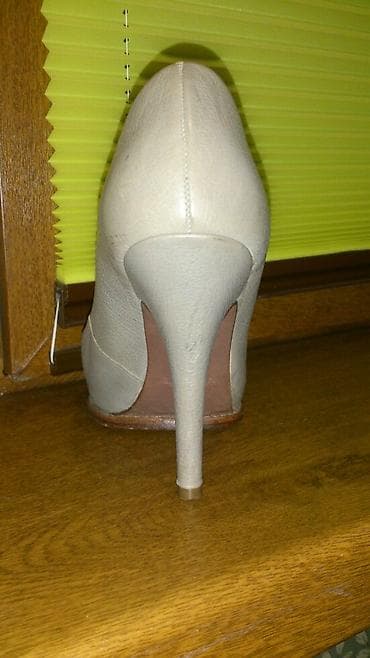 Şəxsi əşyalar: Туфли из кожи на скрытой платформе очень удобные раз 38 Италия — 3