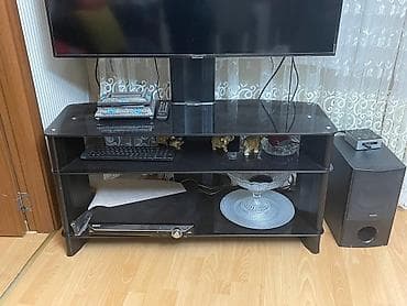 İşlənmiş, Düz TV altlığı, Polkalı, Şüşəli, Azərbaycan