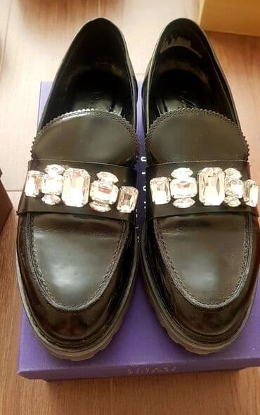 женские кеды сникерсы: Размер: 37.5, Б/у — 9