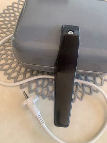 et çeken maşın: Elektrik vafli aparatı - İki tərəfli, qapaqlı elektrikli vafli qalıbı — 1