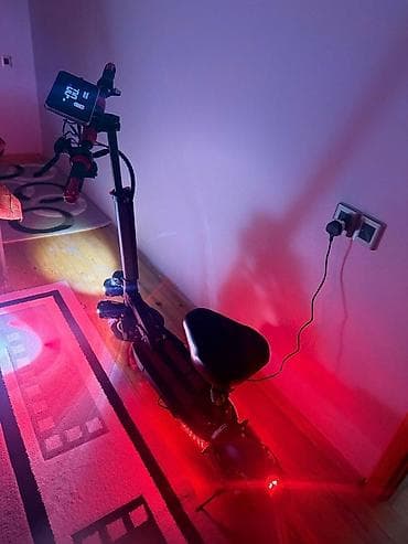 samokat elektron: Elektrik skuter – güclü LED işıqlarla, iri displeyli idarəetmə paneli — 1