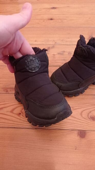 uwaq ucun tortlar: 24 razmer oglan usagi ucun bot sapaski az geynilib 20 azn — 2