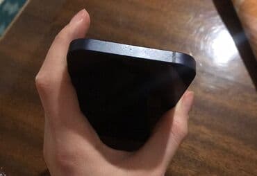 tek sexsiyyet vesiqesi ile telefon: IPhone 12, 64 GB, Qara, Face ID — 5