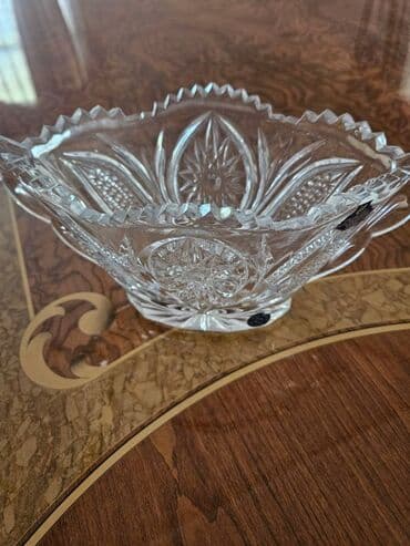 qedimi xrustal: Bir vaza, Xrustal — 2