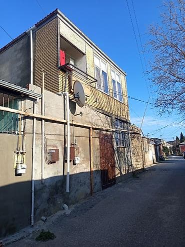 gence ev: 113 nömrəli avtobusun son dayanacagi.Satılır: iki mərtəbəli fərdi — 1