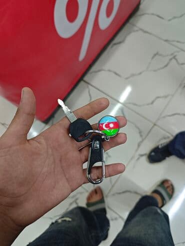 sədərək velosiped satışı 2021: Şəhər tipli elektrik velosipedi - Rəng: ağ gövdə, qara elementlər - — 3