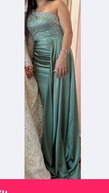 atlas köynəklər: Bir defe geyinilib baha almişam,qiymet70 — 1