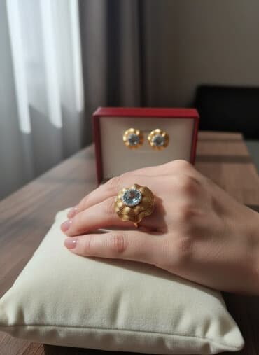 Portmone, pulqabıları: Dəstə daxildir: Üzük, Sırğa, Sarı qızıl, 750 Əyar, 23 g — 1