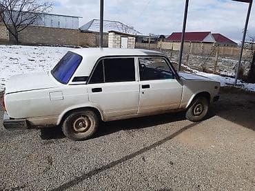 bentley continental gt 6 at: VAZ 2107, ağ rəng, sedan kuzov. Xüsusiyyətlər: - Klassik 4 qapılı — 7