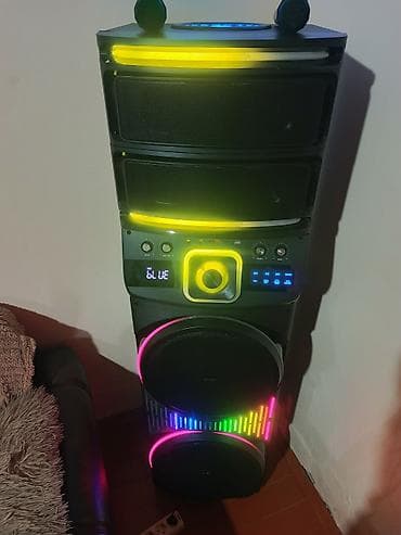 xrom dinamik: Karaoke partnyoru olan güclü musiqi sistemi - İnteqrə olunmuş iki — 2