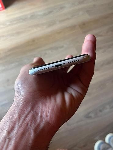 sony xperia z: IPhone Xr, 64 GB, Ağ, Simsiz şarj — 3