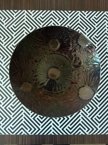 meyvə qablari: Karaca Decor qab iridi olsusu ustunde yazilib 40 sm.yenidi ikinci — 4