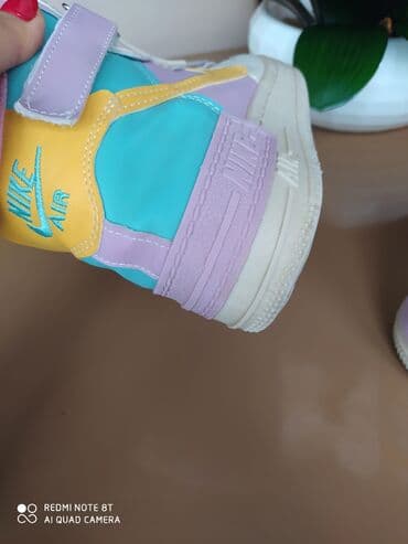 детские кроссовки 38 размера: 35 e alinib,15 e satilir,tezeden secilmir,36 olcudu.Hezi Aslanov — 4