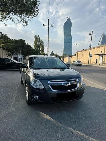 guzgu: Chevrolet Cobalt sedan - Kuzov: 4 qapılı sedan, tünd boz rəng - — 1