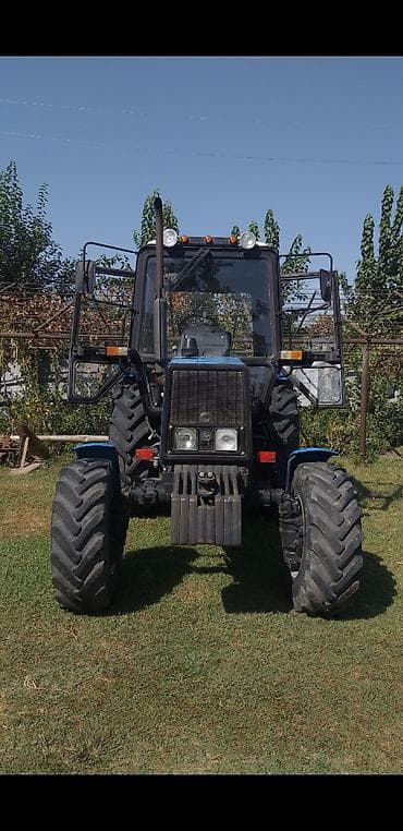 baqaj masin ucun: Belarus MTZ 892.2 traktor - Güc: 90 a.g. (D‑245 dizel mühərrik), dörd — 3