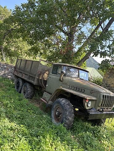 su kamaz: Ural 4320 satılır. Maşın işlək vəziyyətdədir. Üzərində KAMAZ dizel — 4