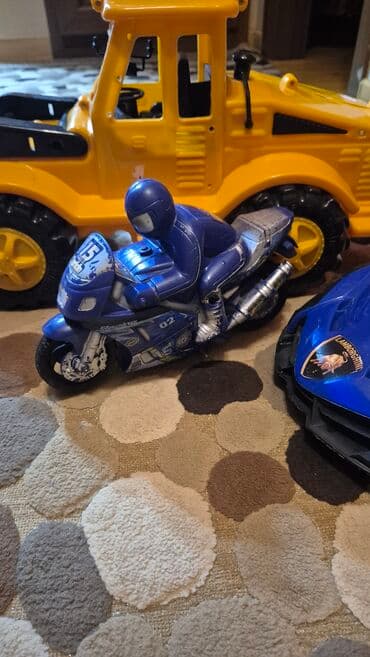 sirin ayi sekilleri: 22 manat hamısının birgə qiymətidir,hamısı böyük ölçüdür — 4